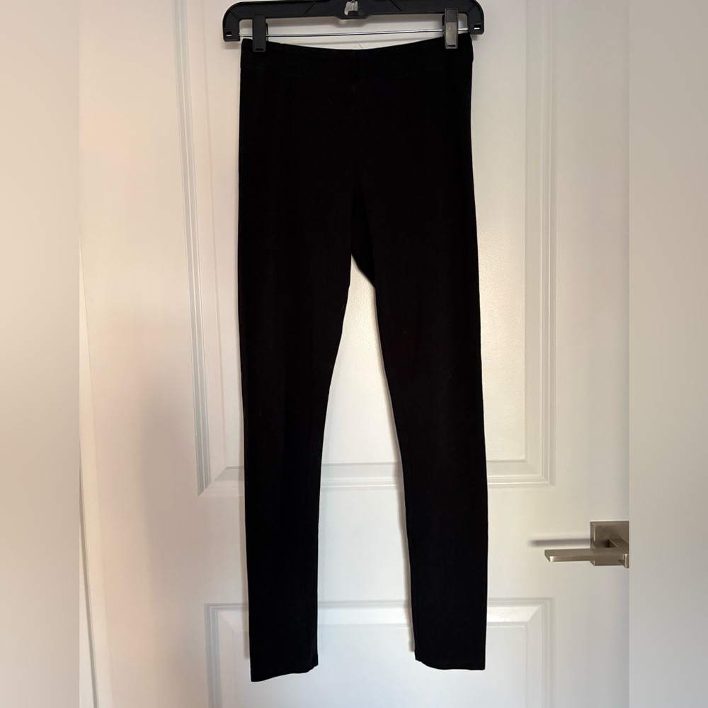 6/$32🛍️ Garage | Classic Black Full Length Leggings, S